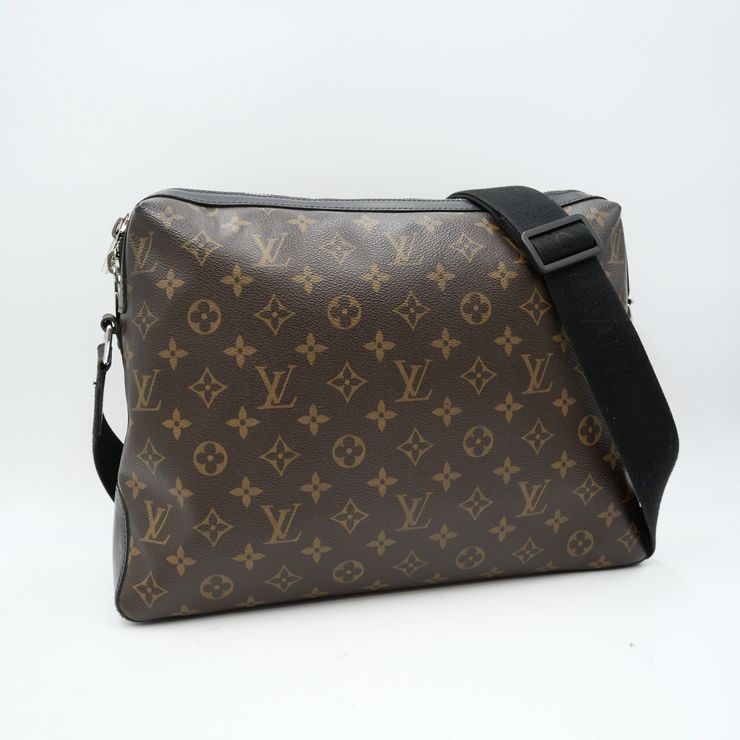 LOUIS VUITTON（ルイヴィトン）モノグラム・マカサー トーレス
