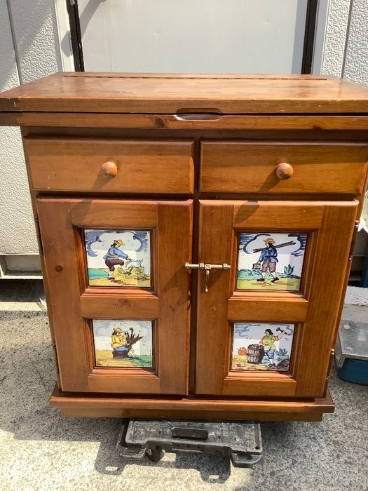 T1【家財便ランクC】ACTUS バレンシア 家具 タイル絵 木製 ヴィンテージ （引取り可・加古郡） 14,910円