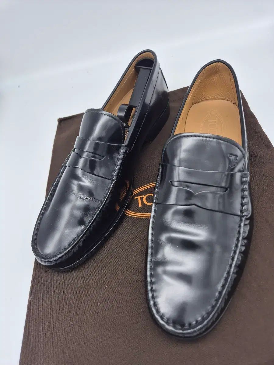 TOD'S トッズ ペニー ローファー ブラック 275 サイズ