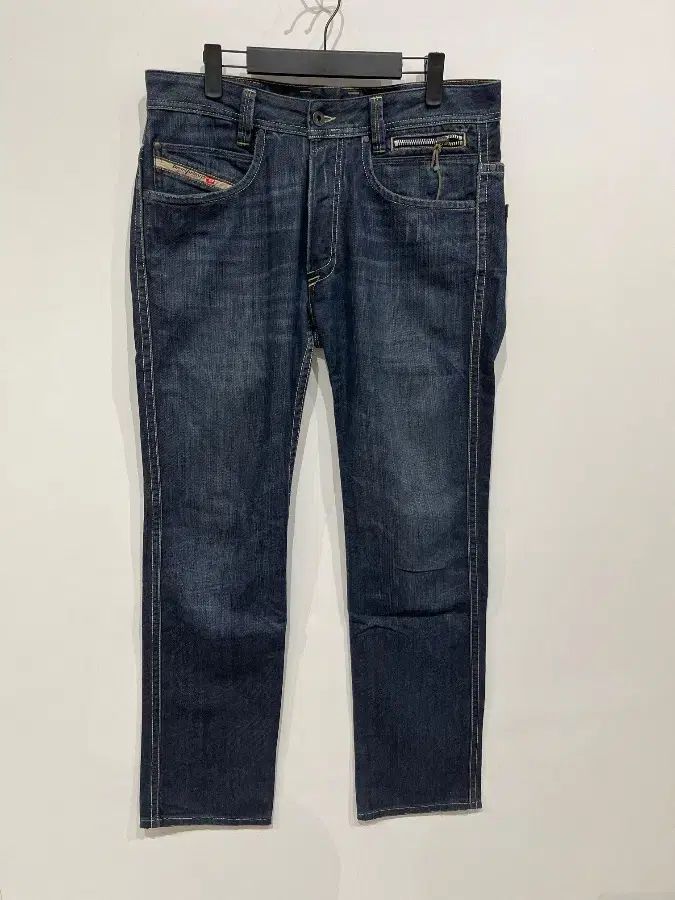 32 DIESEL デニム パンツ 6,473円
