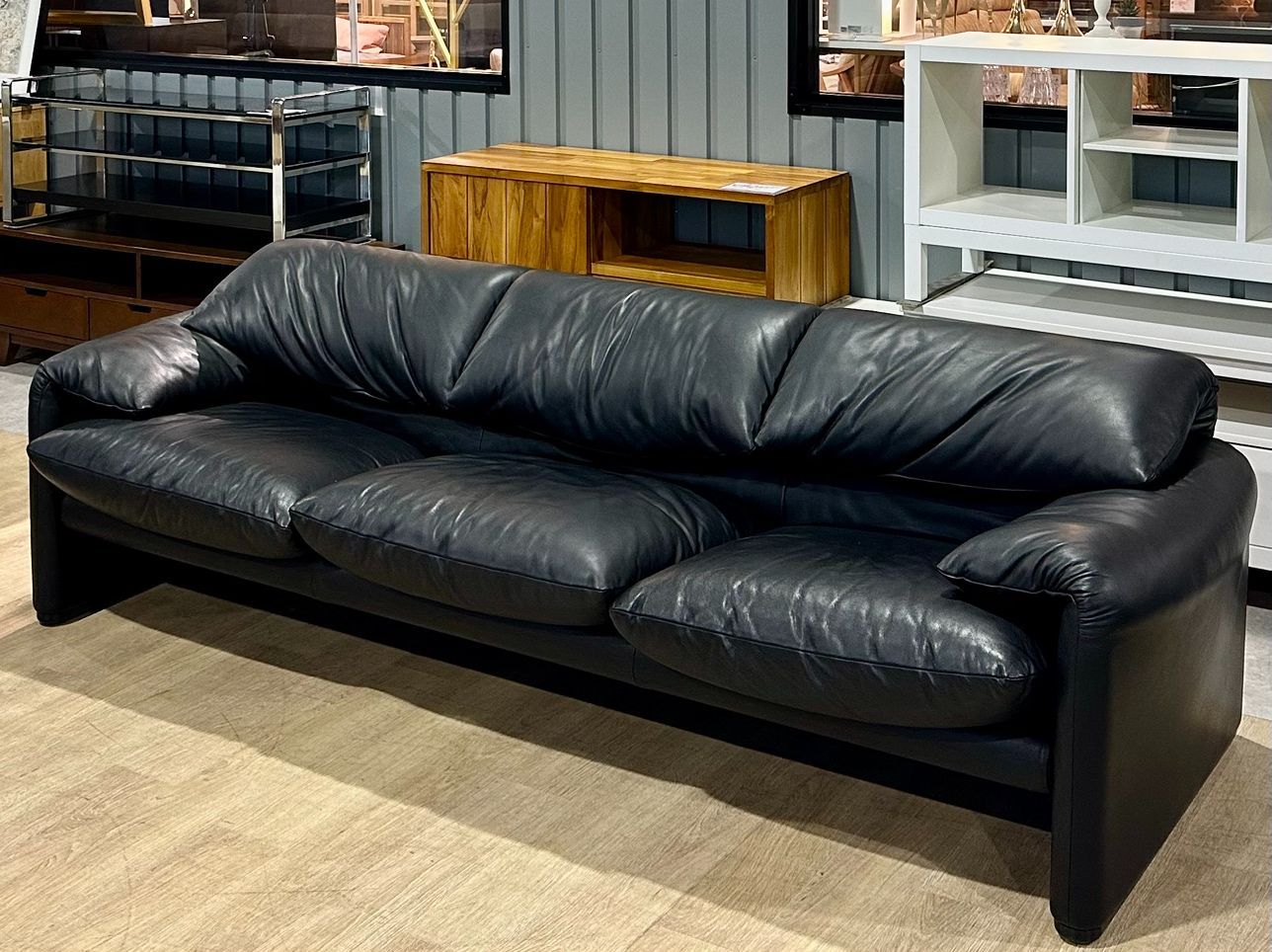 D-07032 Cassina カッシーナ 675 MARALUNGA マラルンガ 3Pソファ 総本革 ブラック ヴィコ・マジストレッティ