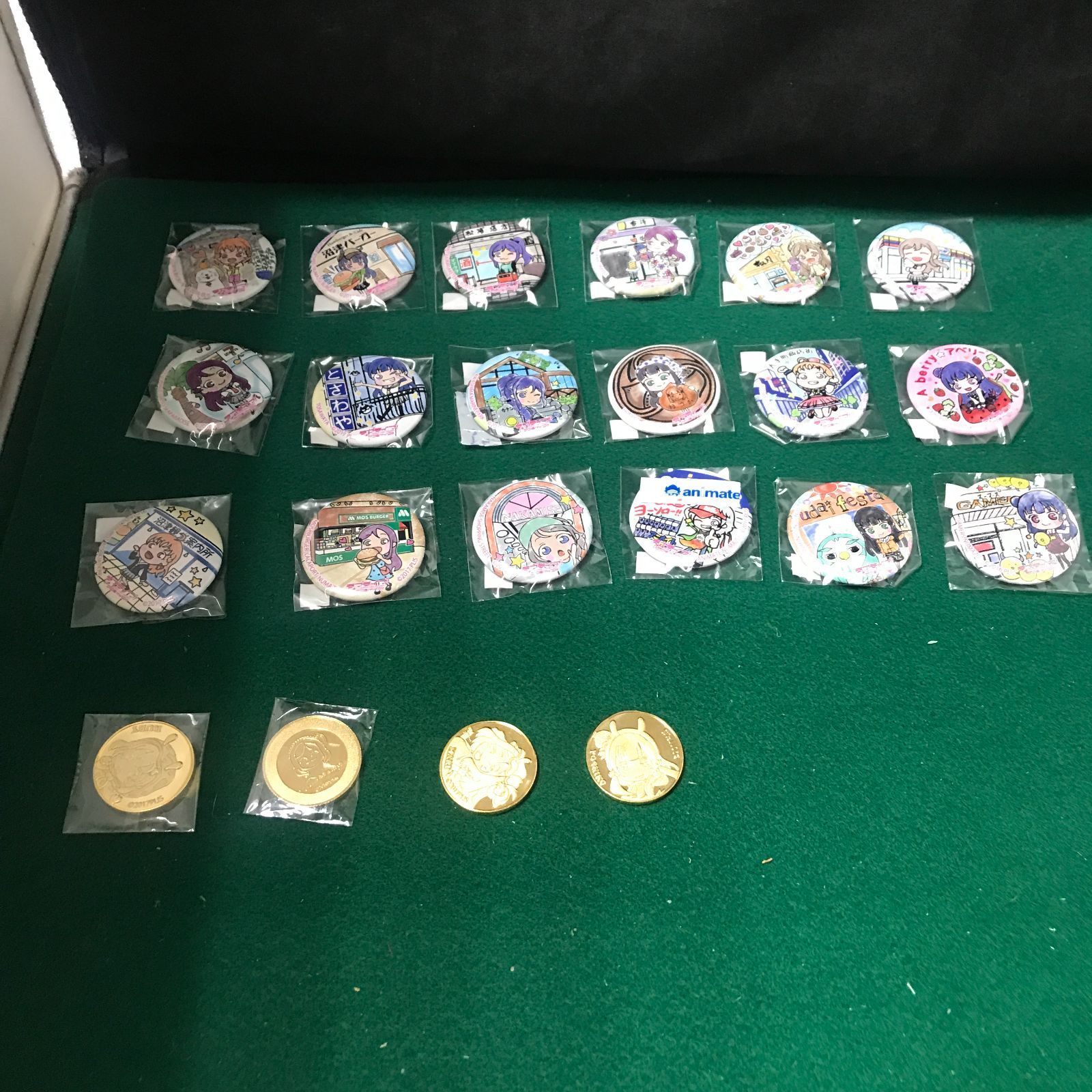 6693　ラブライブサンシャイン　まちあるき缶バッジ＆記念メダル　２２点セット【中古】