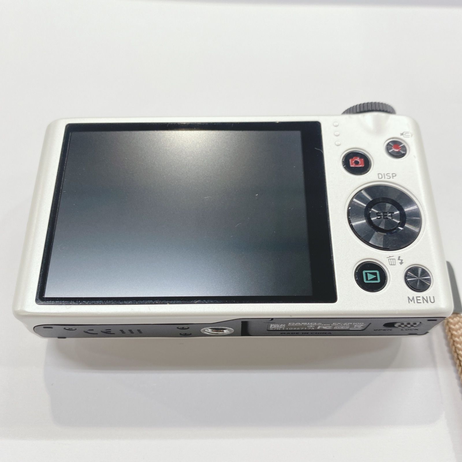 CASIO EXILIM EX-ZR100 デジカメ 白【ジャンク】 - メルカリ