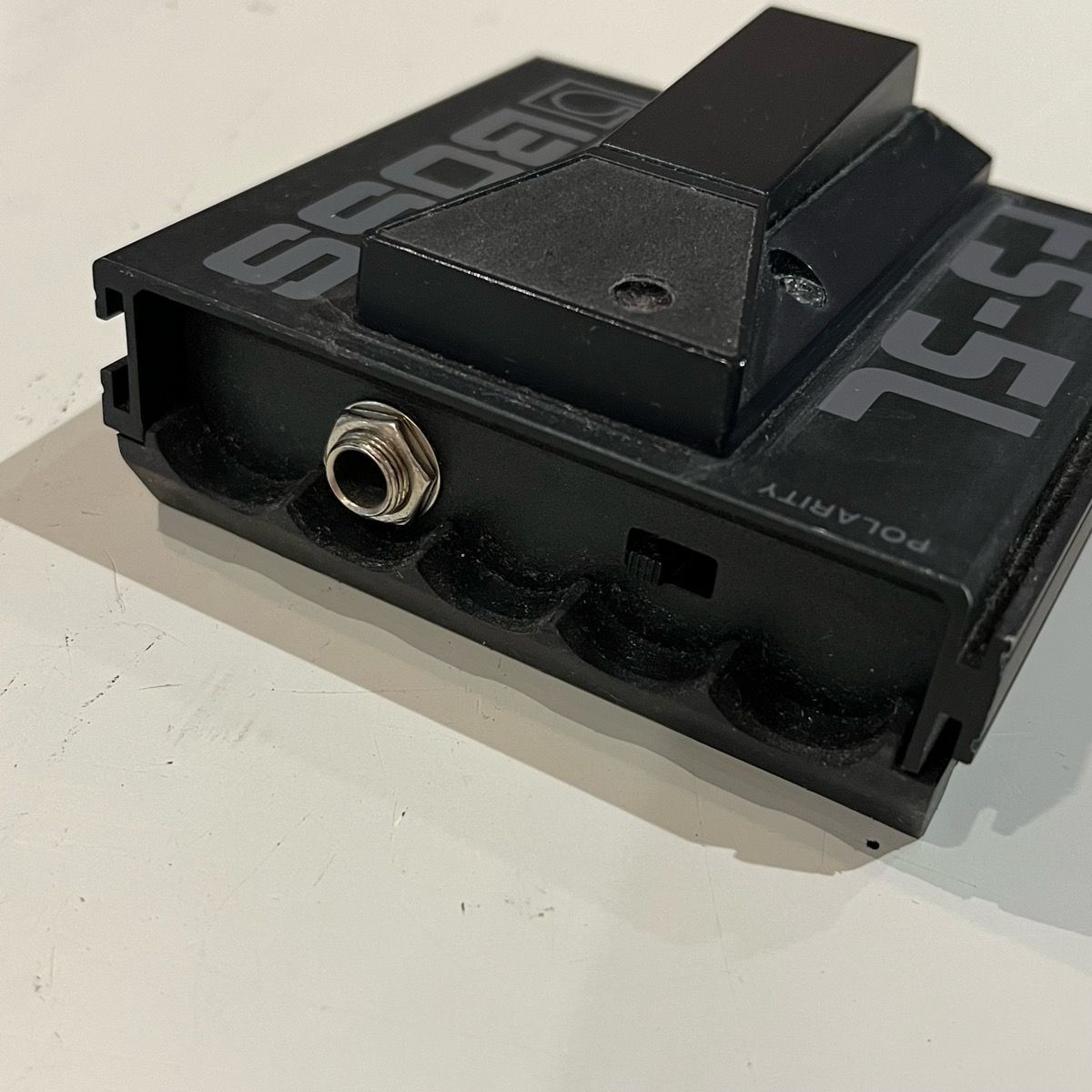 Boss FS-5L フットスイッチ ラッチタイプ ボス - メルカリ
