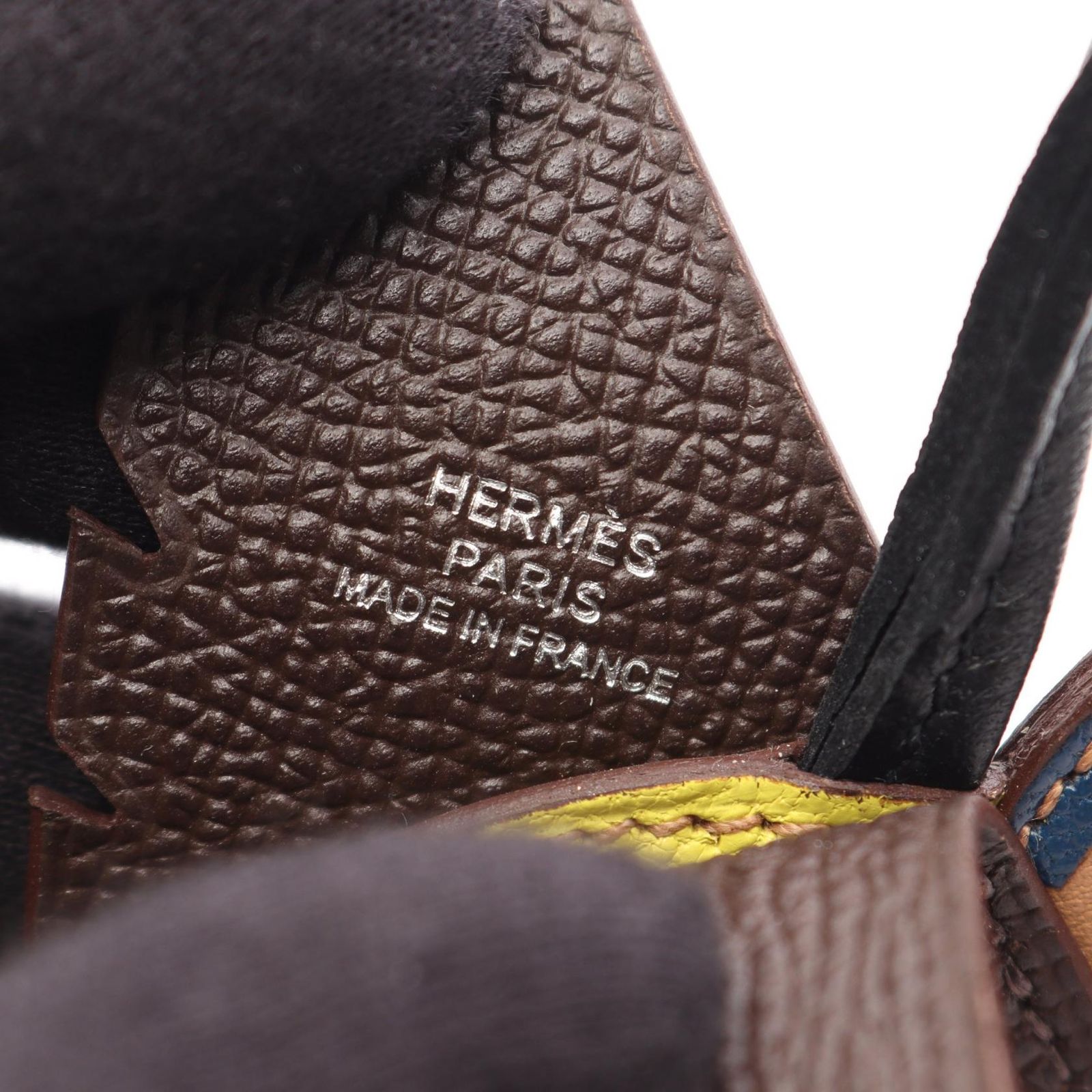 HERMES エルメス バーディ ショコラ ライム チャイ チャーム - メルカリ