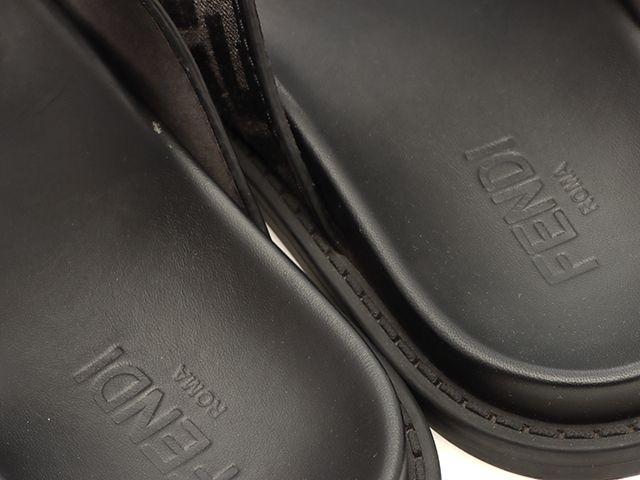 FENDI フェンディ ズッカ柄フィールサンダル/7/ブラック