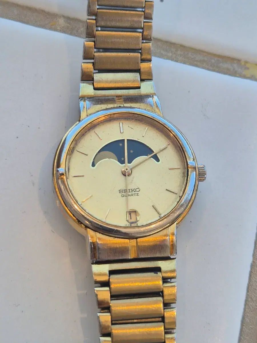 レア/ヴィンテージ SEIKO セイコー ムーンフェイズ GOLD クオーツ 時計 (7434-6080)