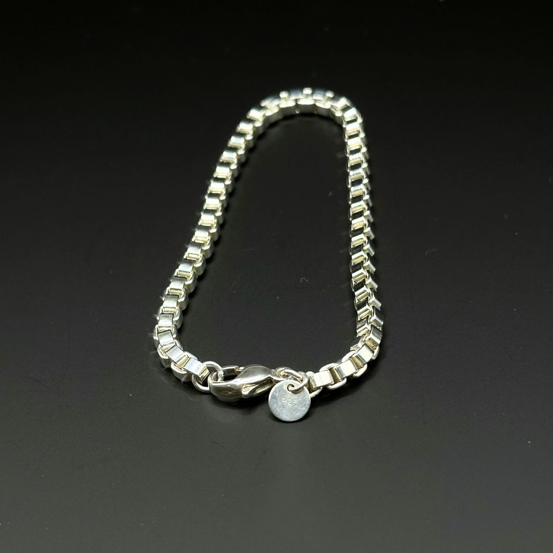 美品】Tiffany & Co ベネチアン ブレスレット シルバー SV925 - メルカリ