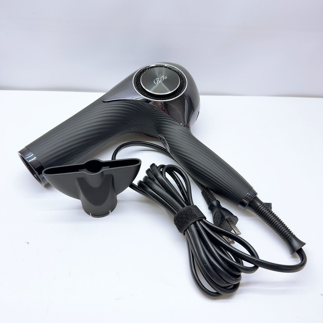 《ほぼ未使用*ノズル付き》 Refa リファ ビューティック ドライヤー プロ MTG REFA BEAUTECH DRYER PRO ,2607N395