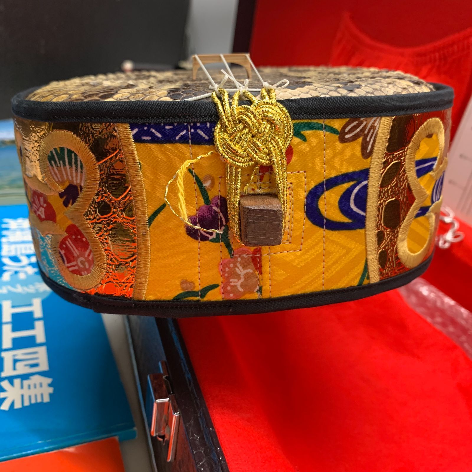 中古】【楽器】【三線】沖縄三線 本革 ソフトケース・ハードケース