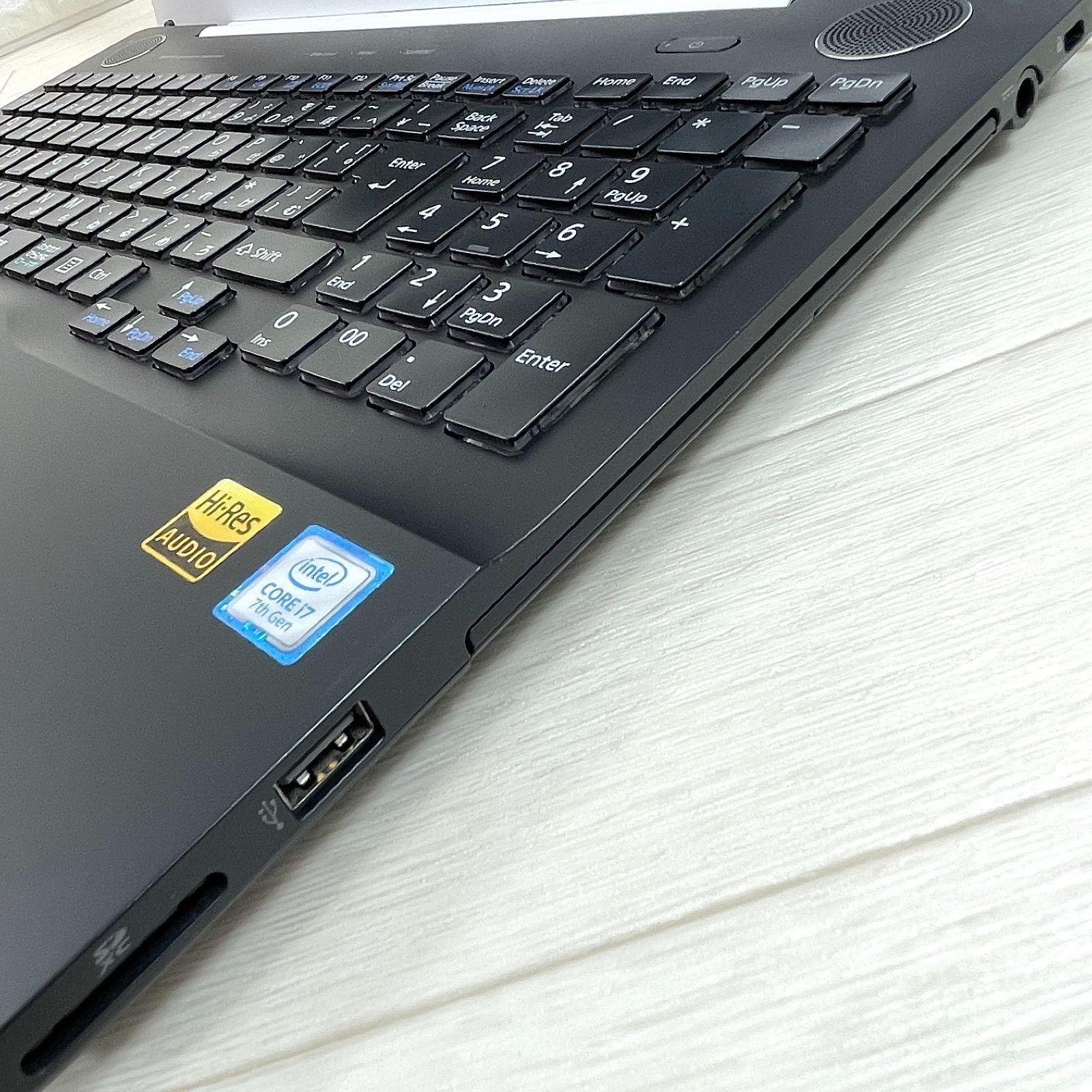 格安構成 富士通 LIFEBOOK 第7世代 corei7 SSD256GB メモリ8GB