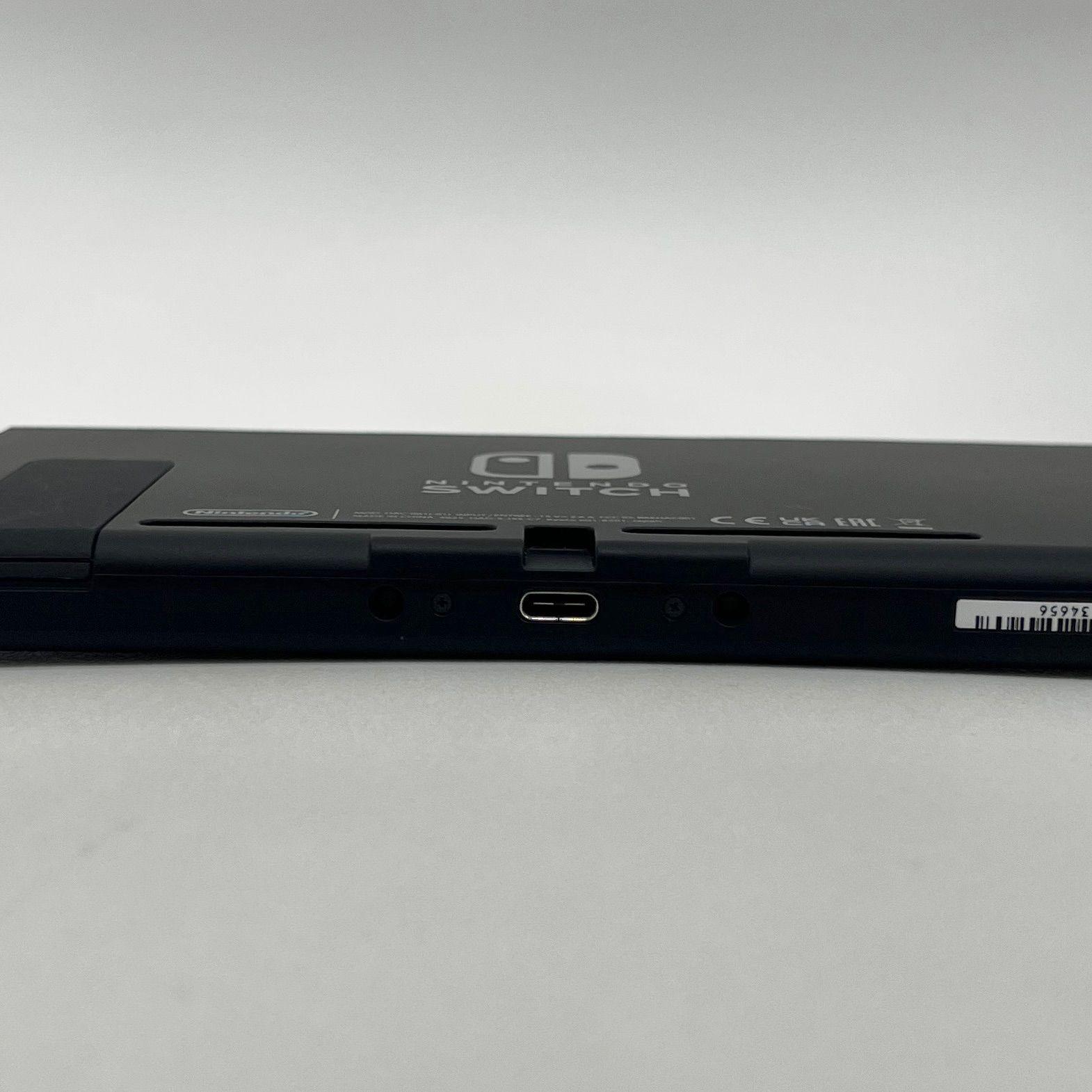 極美品】Nintendo Switch 2025年製造 バッテリー強化版 本体 KUS22074