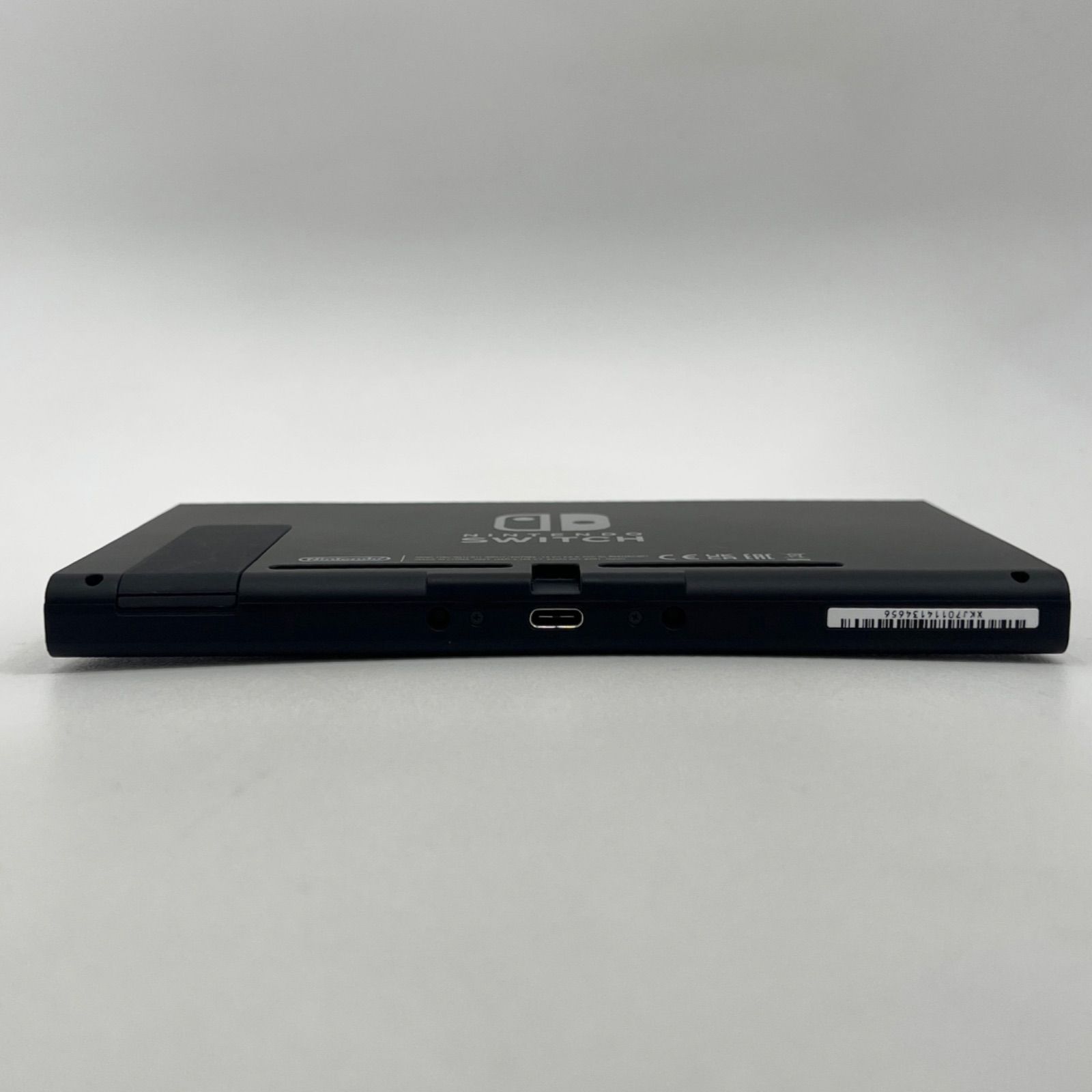極美品】Nintendo Switch 2025年製造 バッテリー強化版 本体 KUS22074