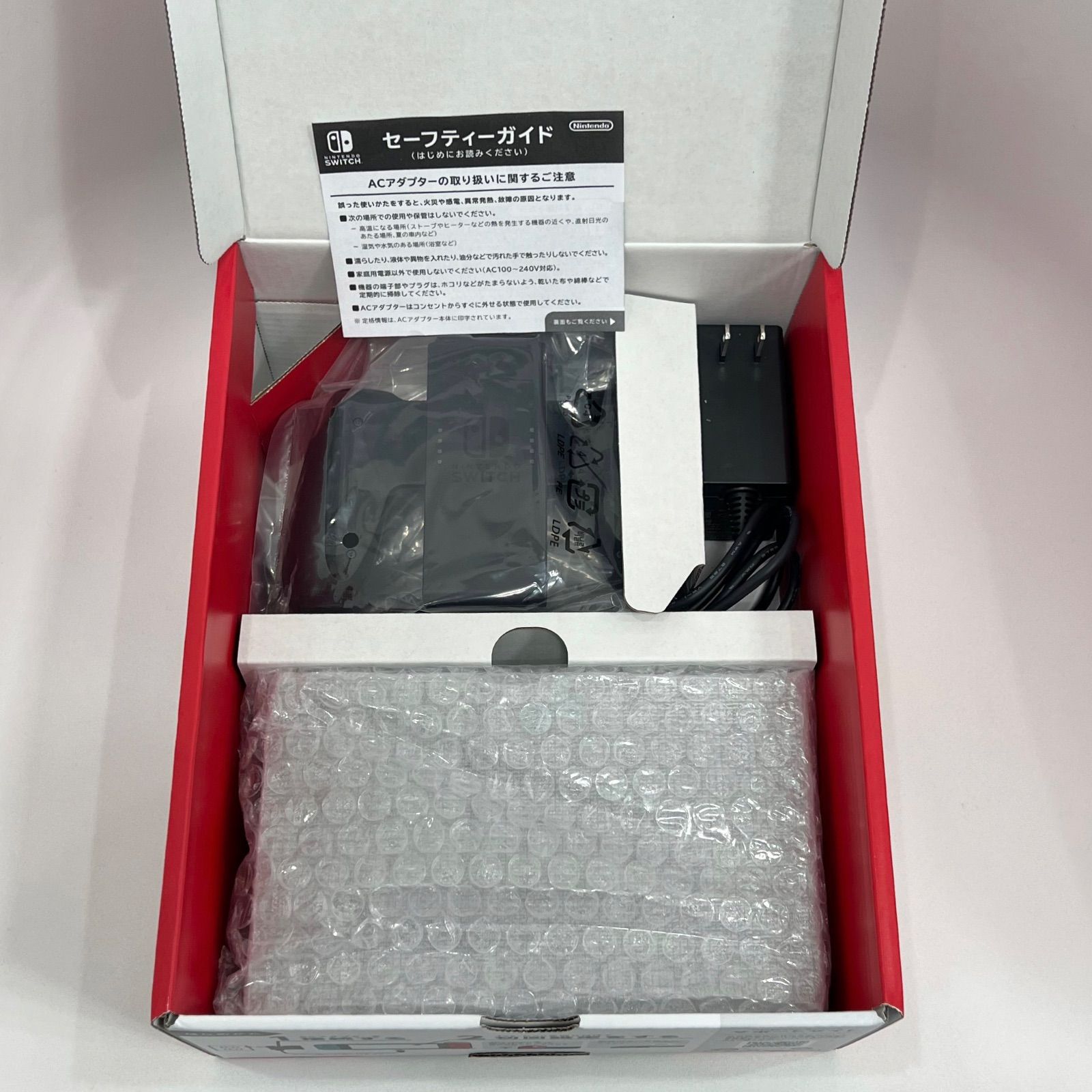 極美品】Nintendo Switch 2025年製造 バッテリー強化版 本体 KUS22074