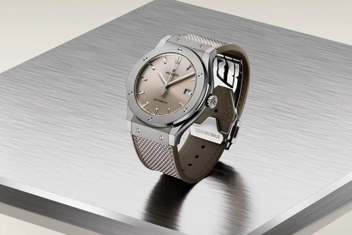 HUBLOT ウブロ クラシック ヒュージョン 45mm ウォッチ 316,728円