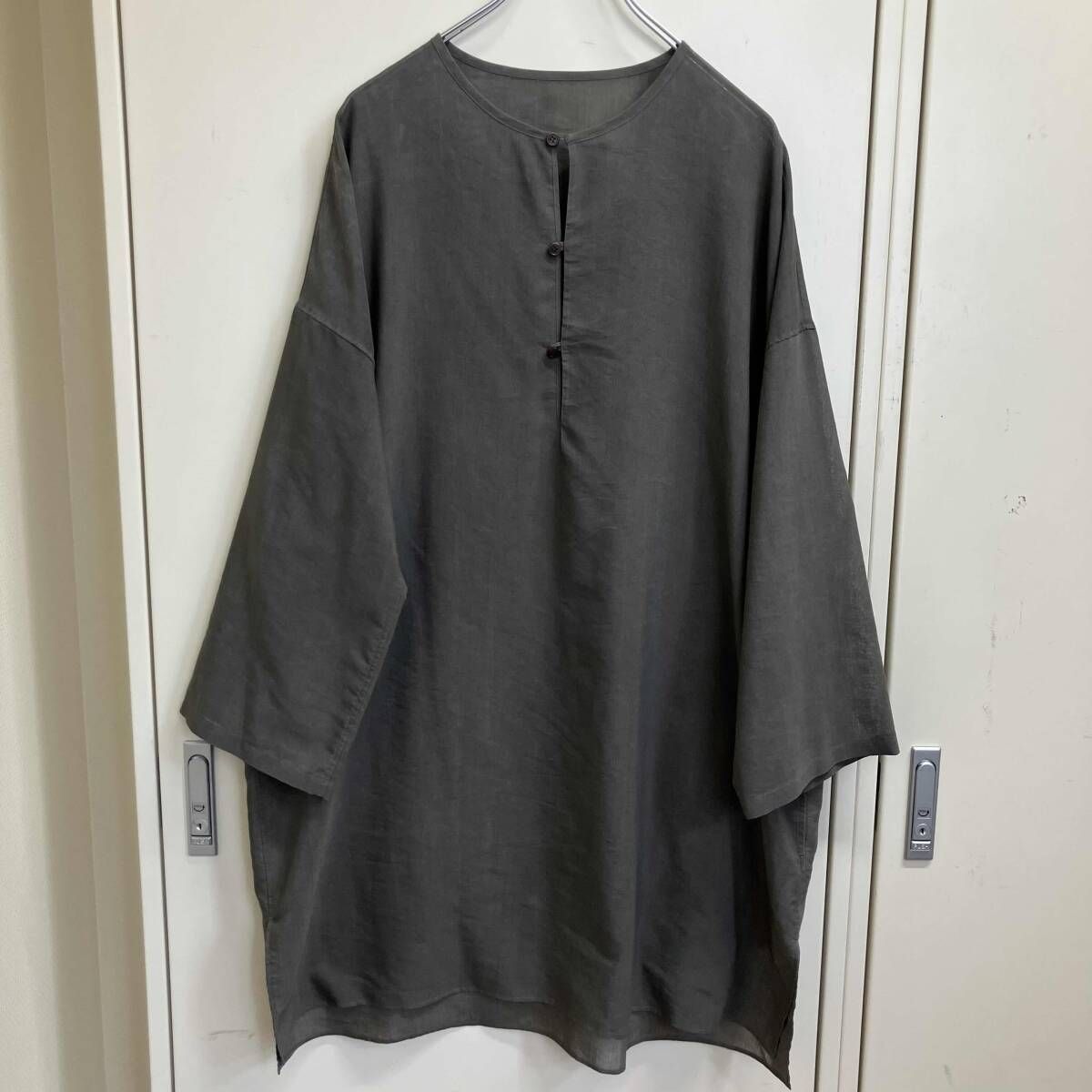 26SS YOHJI YAMAMOTO POUR HOMME DYED GUESSETED COLLARLESSBLOUSE Size L グレー系 HK-B22-021 ヨウジヤマモトプールオム