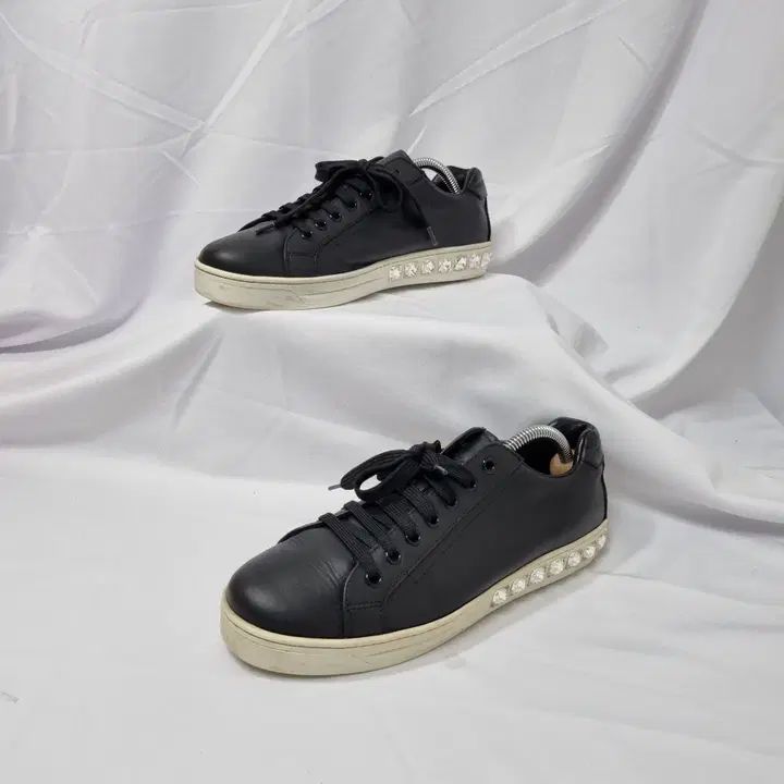 ドゥハヴィンテージ 38 240 PRADA プラダ ミッドソール スタッズ スニーカー