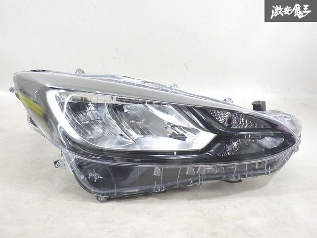 【LED点灯OK】 トヨタ 純正 MXPK10 MXPK15 アクア LED ヘッドライト ヘッドランプ 右 右側 運転席側 KOITO 52-335 即納 棚18-4
