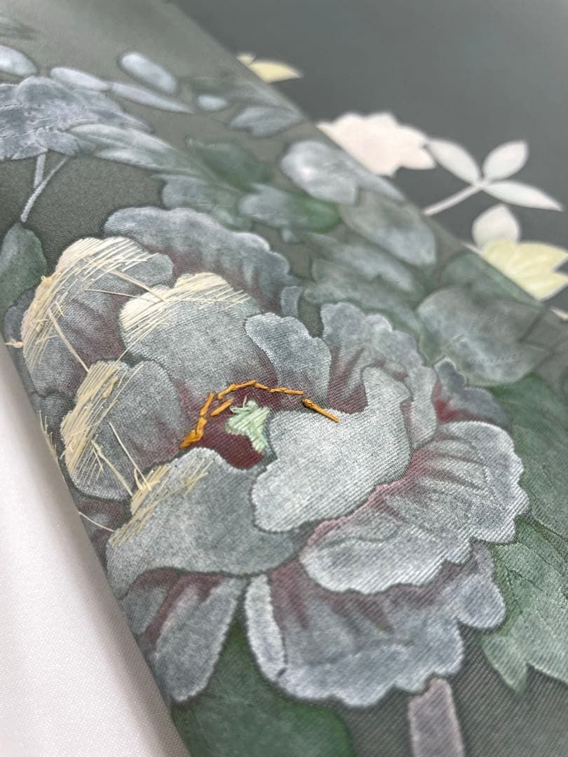付け下げ 手刺繍 手描 金彩 正絹 反物 T9686 - メルカリ