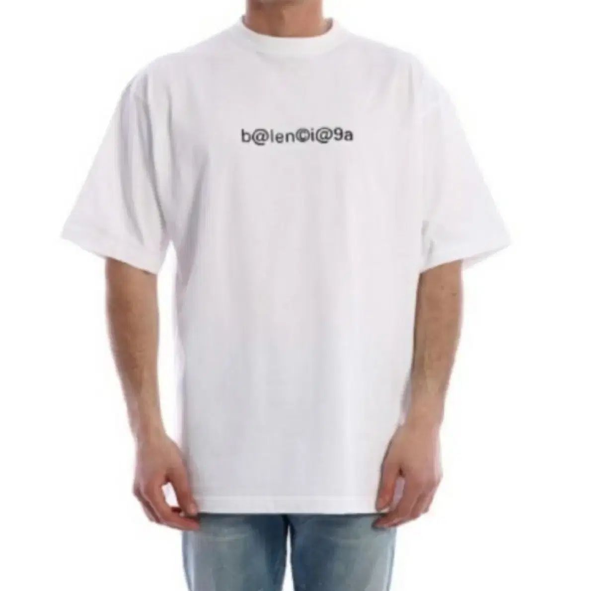 バレンシアガ シンボリック ロゴ ラージフィット 半袖 Tシャツ 28,073円