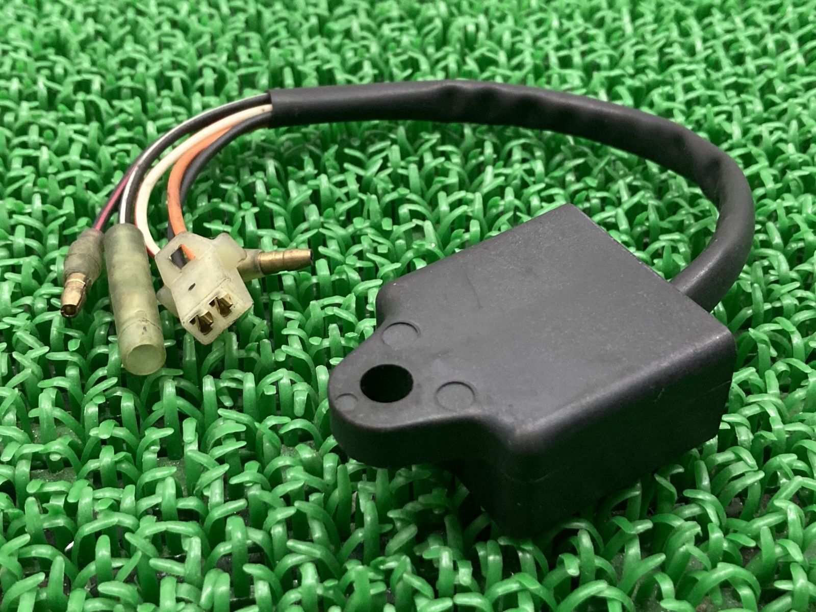 ジョグ イグナイター 3KJ-85540-10 ヤマハ 純正 中古 未使用品 即日発送 JOG Cp ジョグ イグナイター 3KJ-85540-10 ヤマハ 純正 中古 未使用品 即日