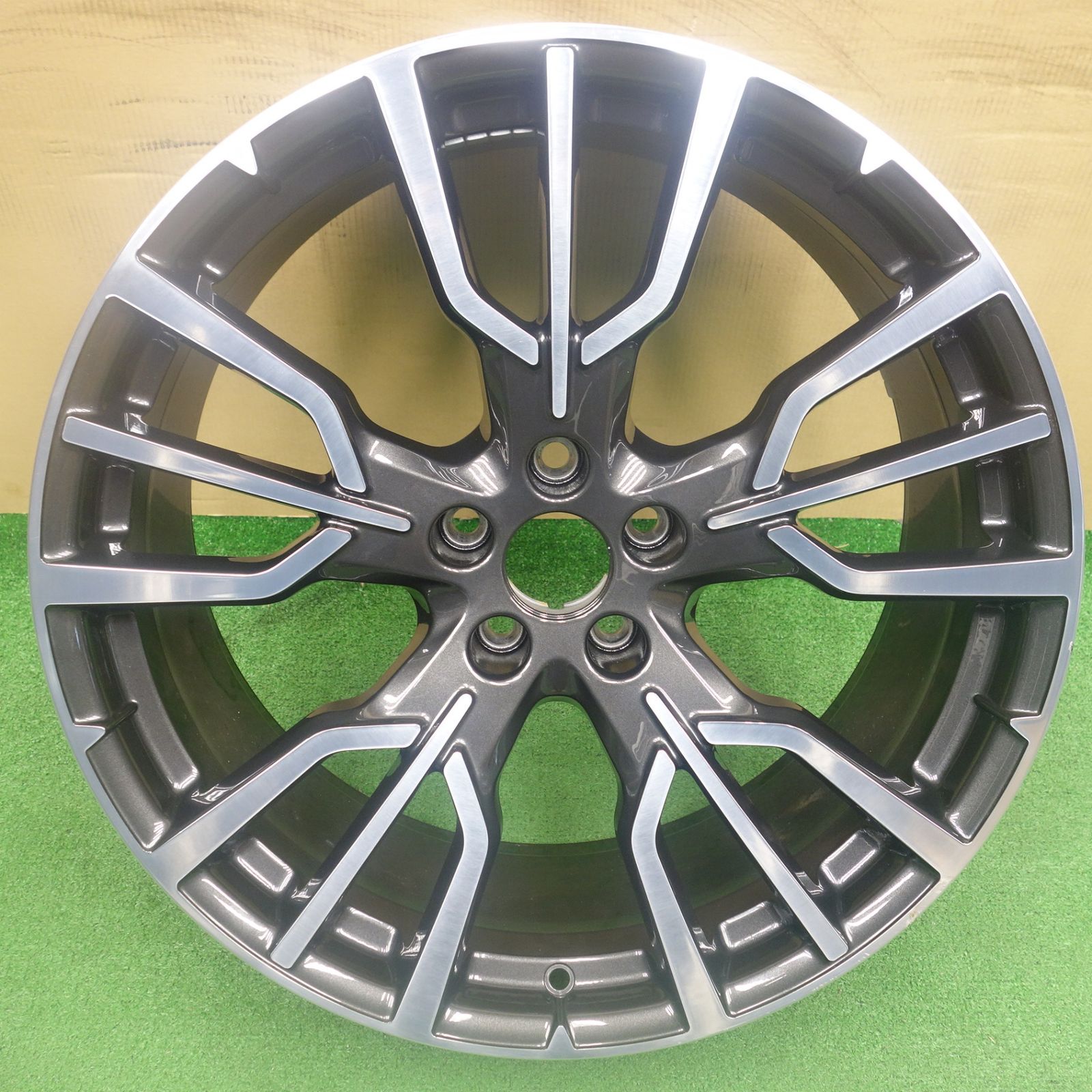 [送料無料] キレイ！1本★マセラティ グレカーレ 純正 ホイール 20インチ 20×9J 670171180 MASERATI PCD110/5H★6070601KTホ