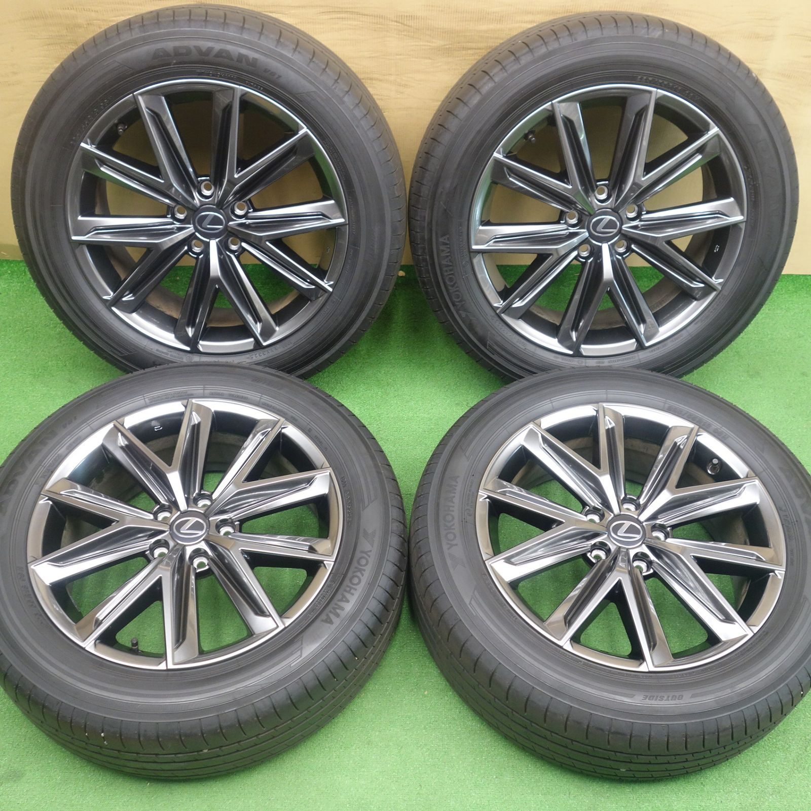 ほぼ新車外し！25年◎レクサス LBX 純正 225/55R18 ヨコハマ アドバン V61 18インチ PCD114.3/5H◎6071301KTノ