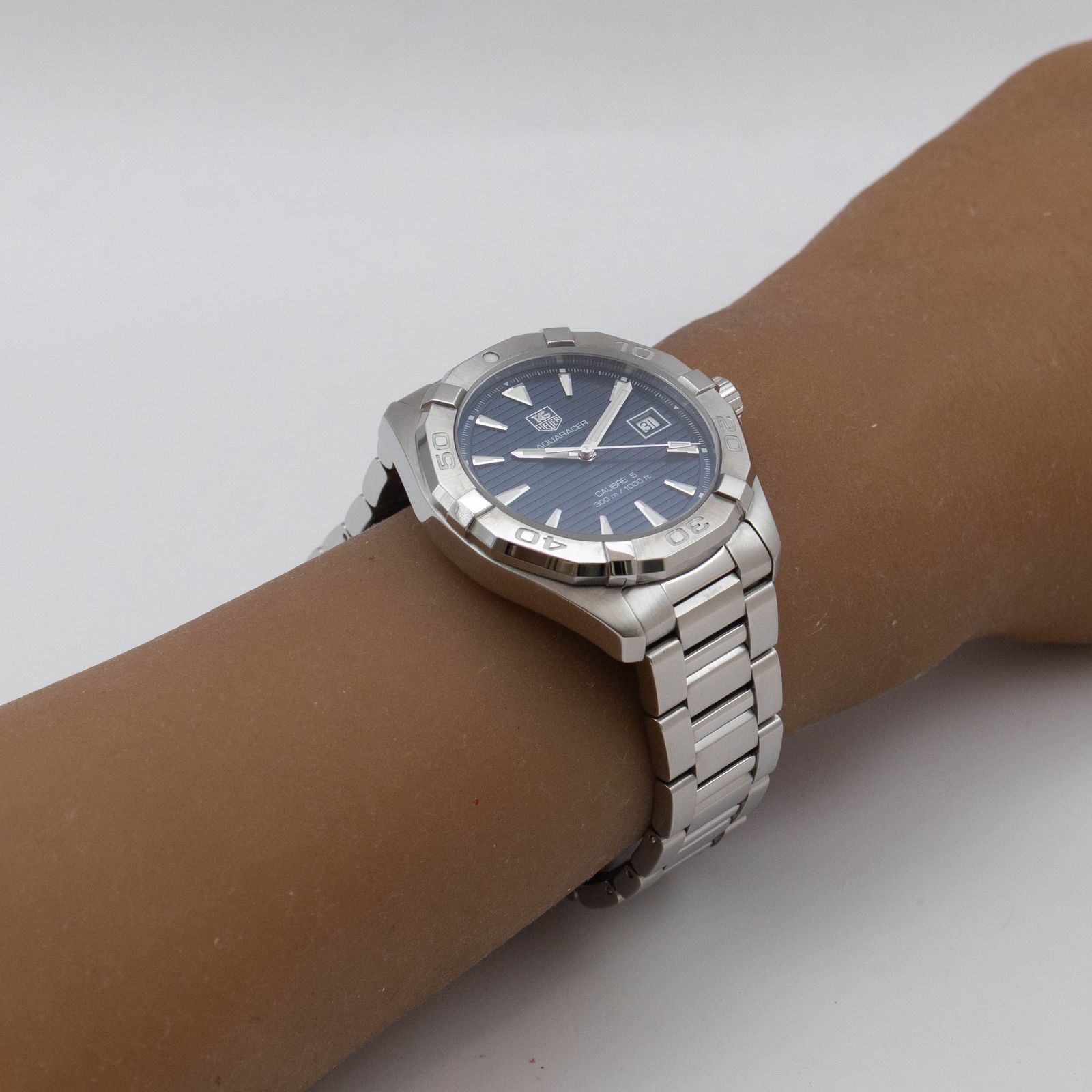 箱・保証書付き】 タグホイヤー TAG HEUER アクアレーサー WAY2112