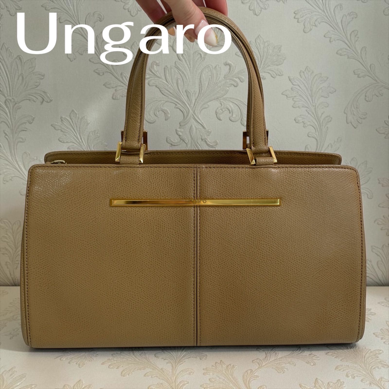 Emanuel Ungaro ハンドバッグ ベージュ ゴールド金具 レザー - メルカリ