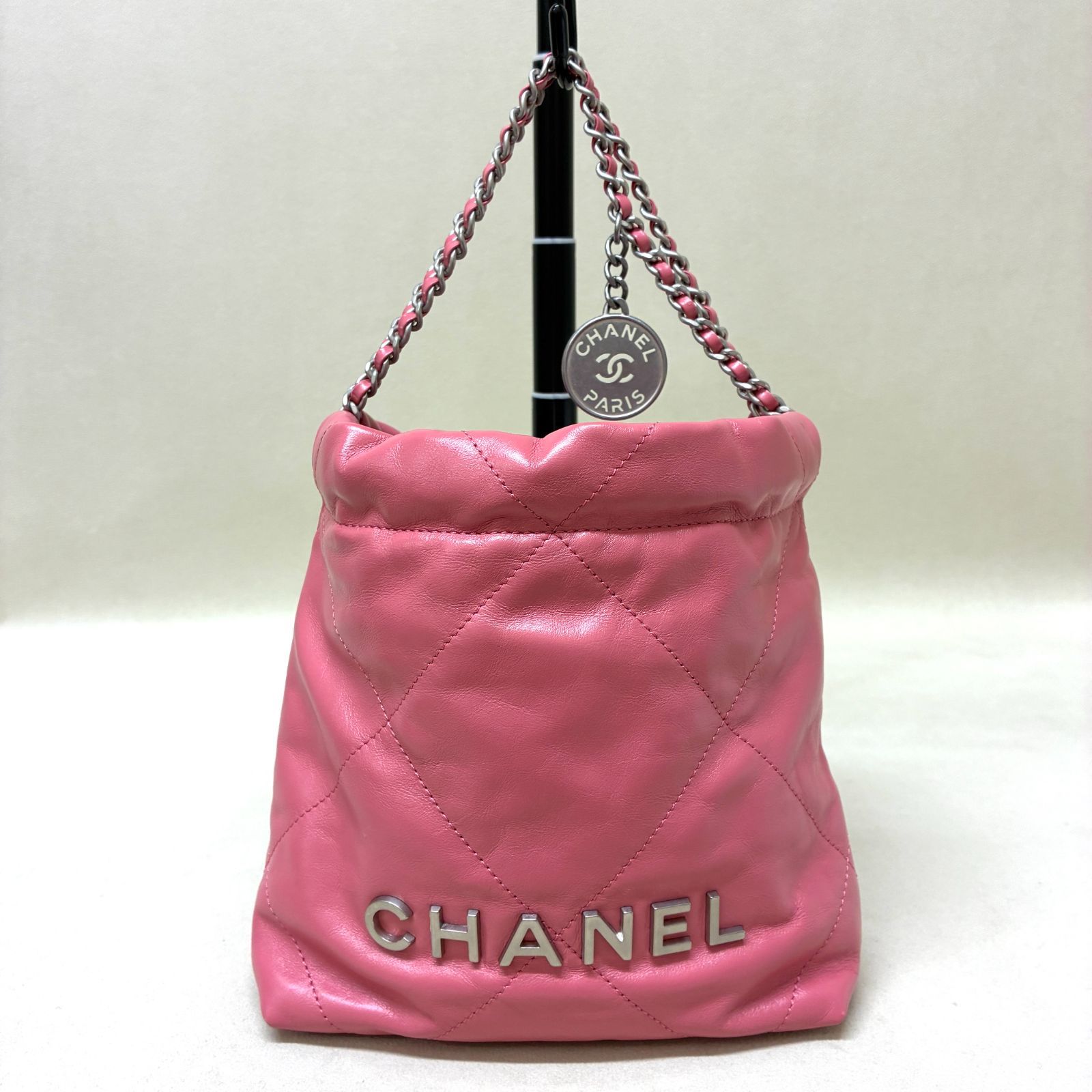 CHANEL シャネル シャネル22ミニ ハンドバッグ シャイニーカーフスキン ピンク シルバー金具 AS3980