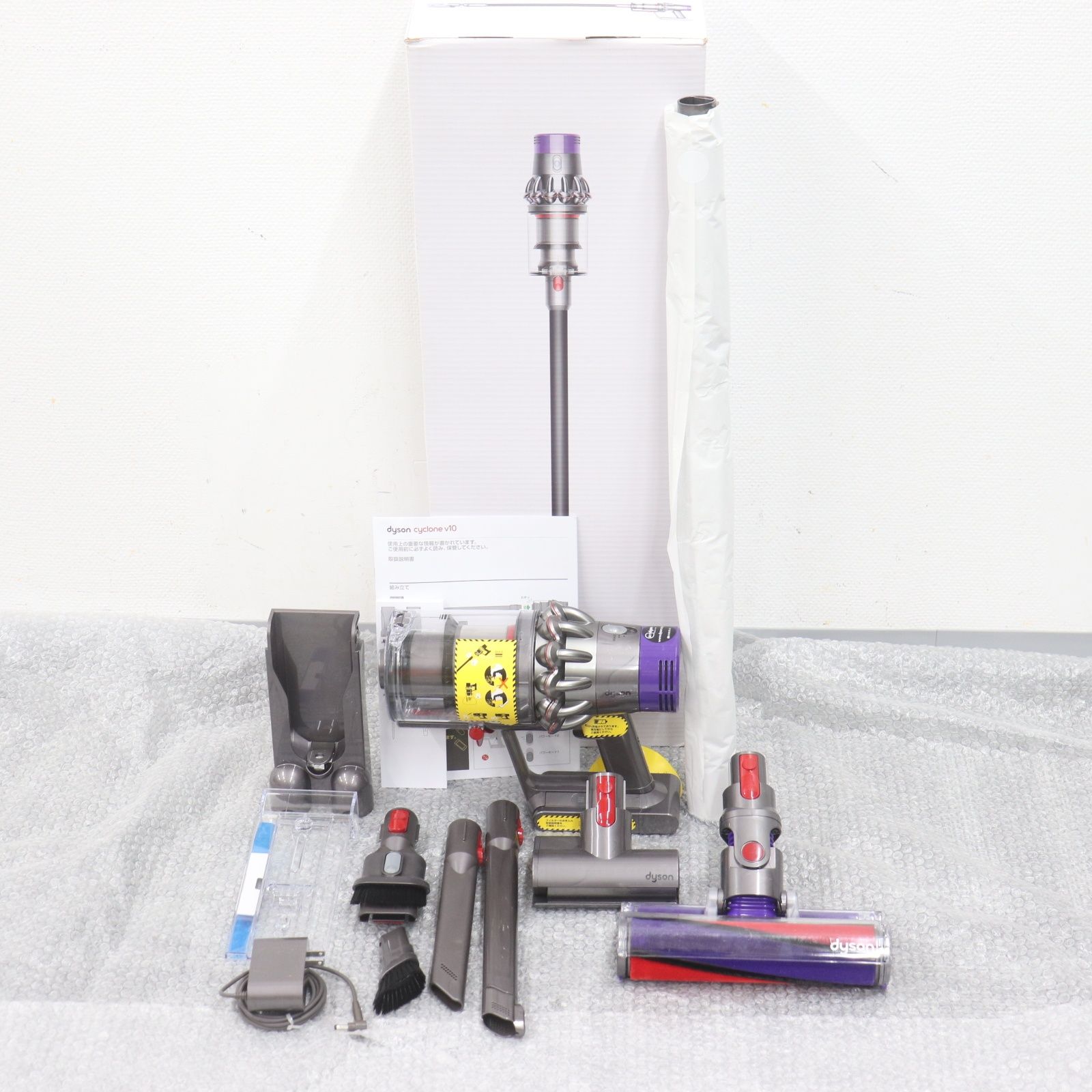 IT9YPFLK495E 未使用品 dyson ダイソン Dyson Cyclone V10 Fluffy SV12