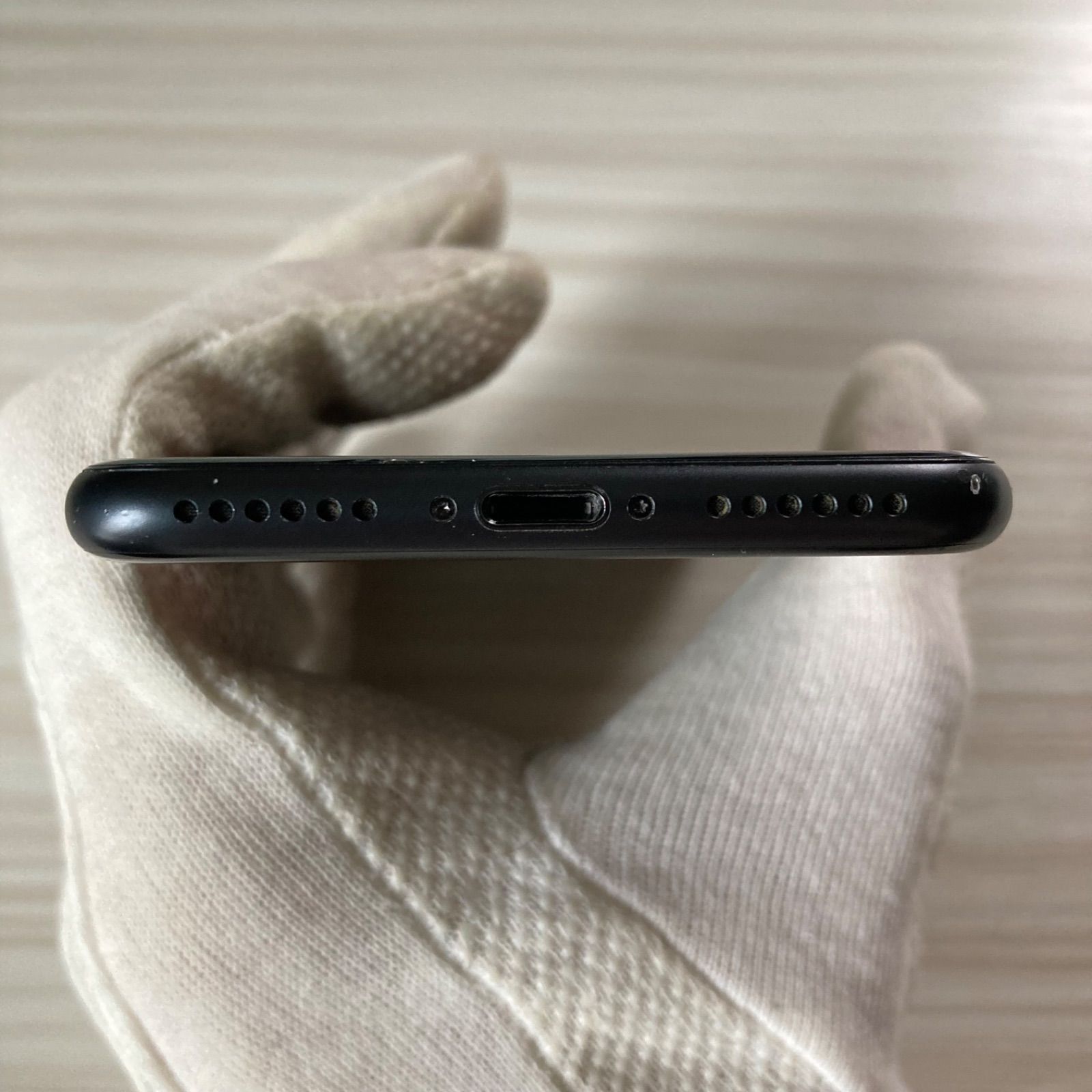 iPhone7 32GB BLACK バッテリー79% SIMフリー - メルカリ