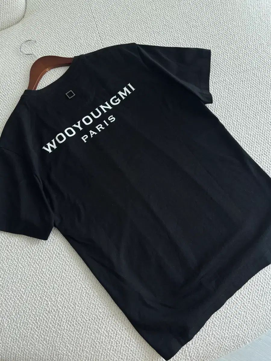 新品同様 ウーヨンミ バックロゴ 半袖 Tシャツ ブラック 44サイズ