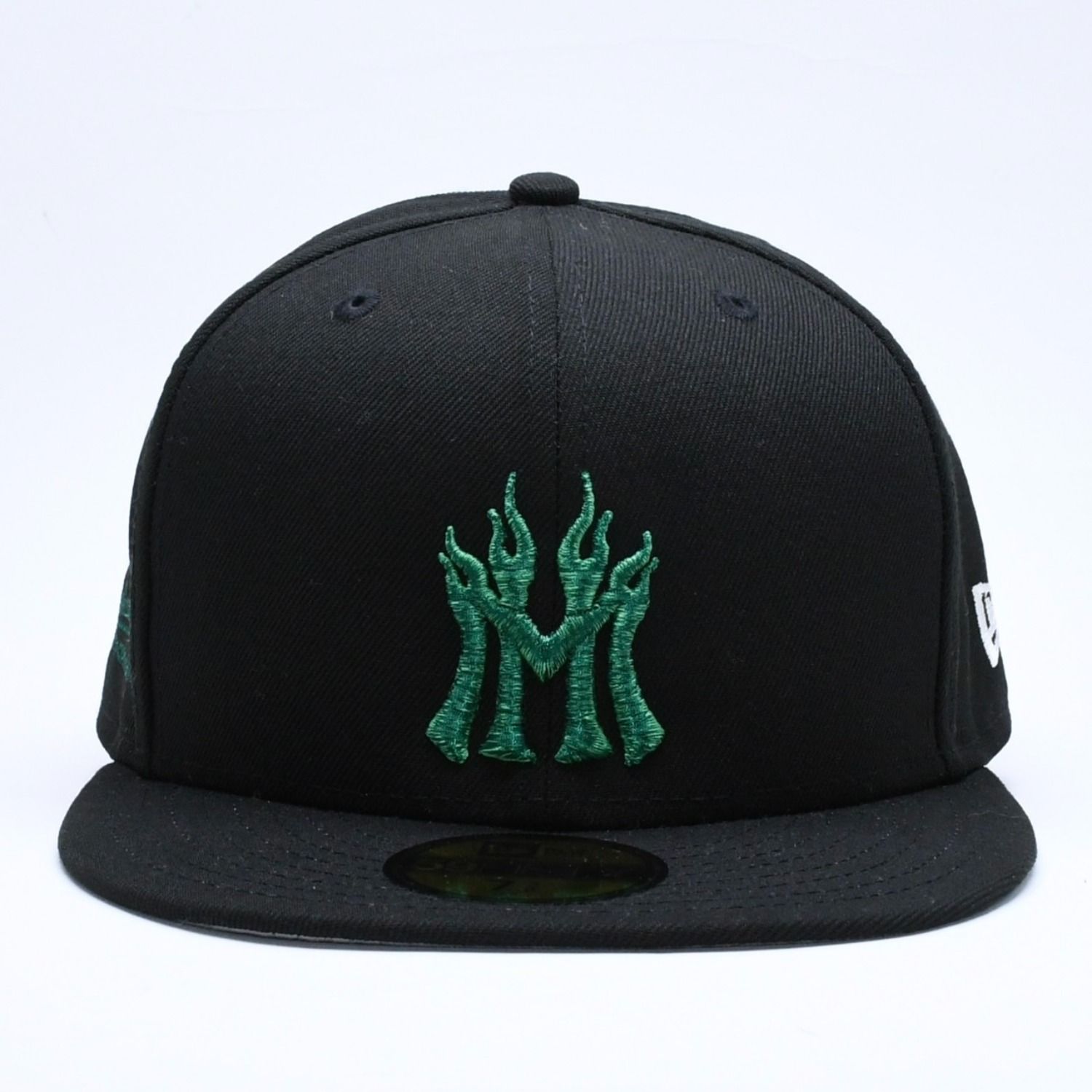 新品未使用 MANNAHATTA NYC マナハッタ NYC FUEGO LOGO NEWERA 59FIFTY サイズ7 3/8(58.7cm) ブラック グリーン ニューヨークヤンキース 中古 4a005964