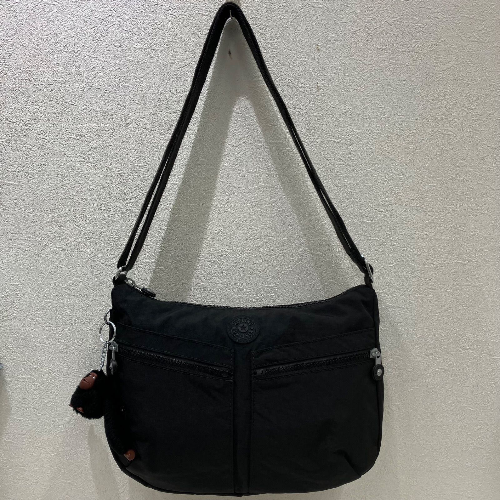 6819 【良品】 Kipling キプリング ショルダーバッグ ブラック 黒