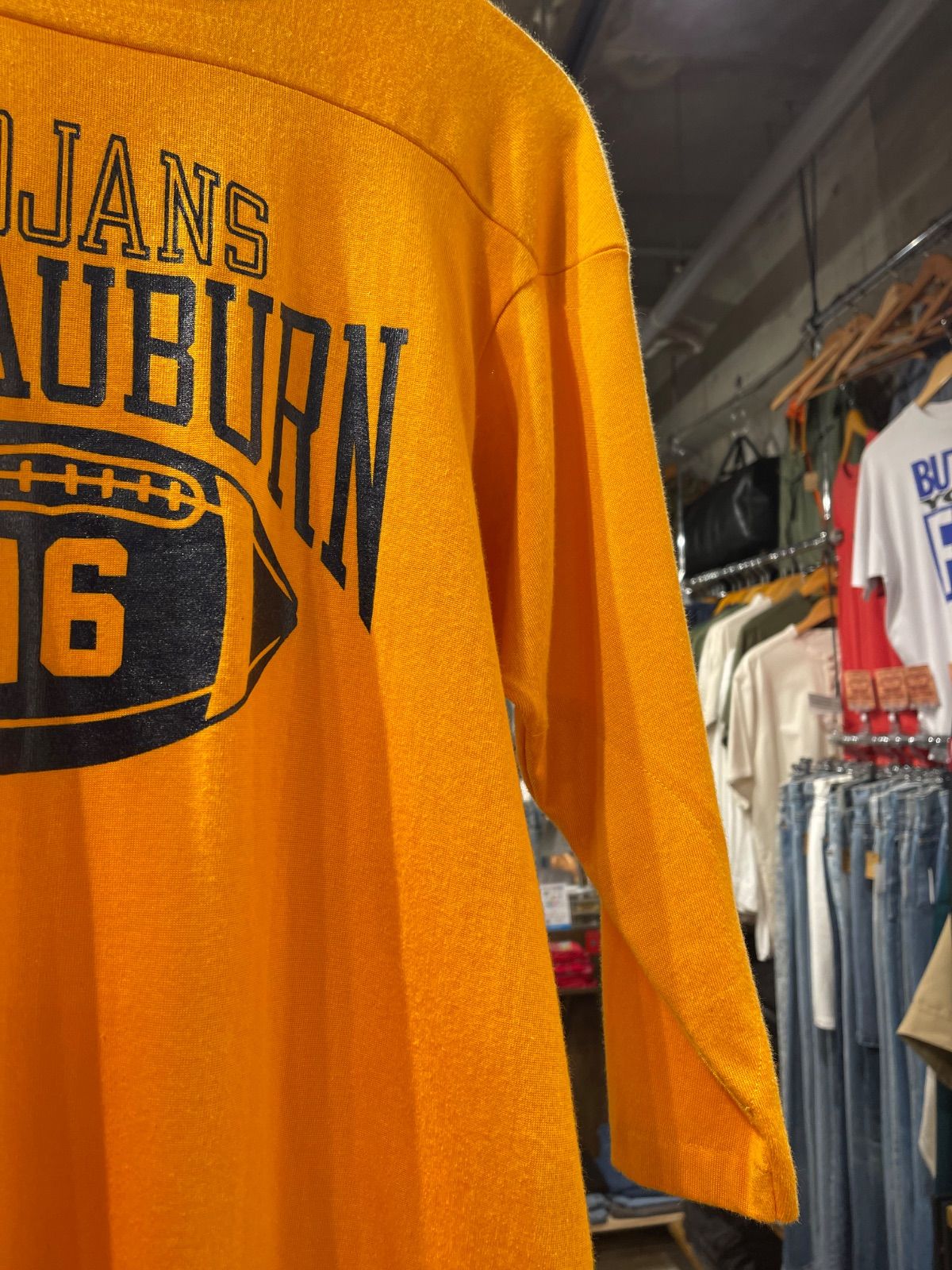 【 60’s~70’s USA製 / Champion Football Tee 】アメリカ製 チャンピオン フットボールTシャツ 3段プリント マスタード Mサイズ 【 60’s~70’s USA製 / Champion Football Tee 】アメリカ製 チャンピオン フットボールTシャツ 3段プリント マスタード Mサイズ