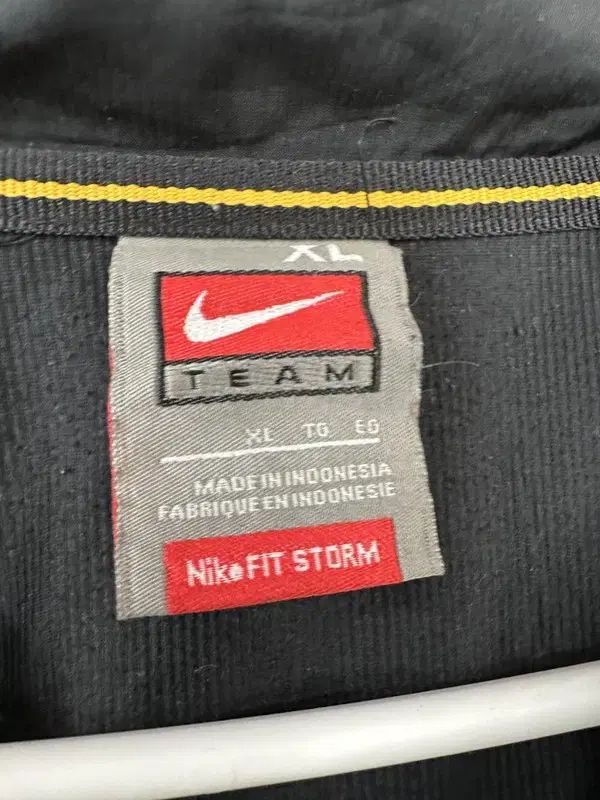 XL NIKE ナイキ 00s オールドスクール チームユーズド ハーフジップアノラック XL NIKE ナイキ 00s オールドスクール チームユーズド ハーフジップアノラック