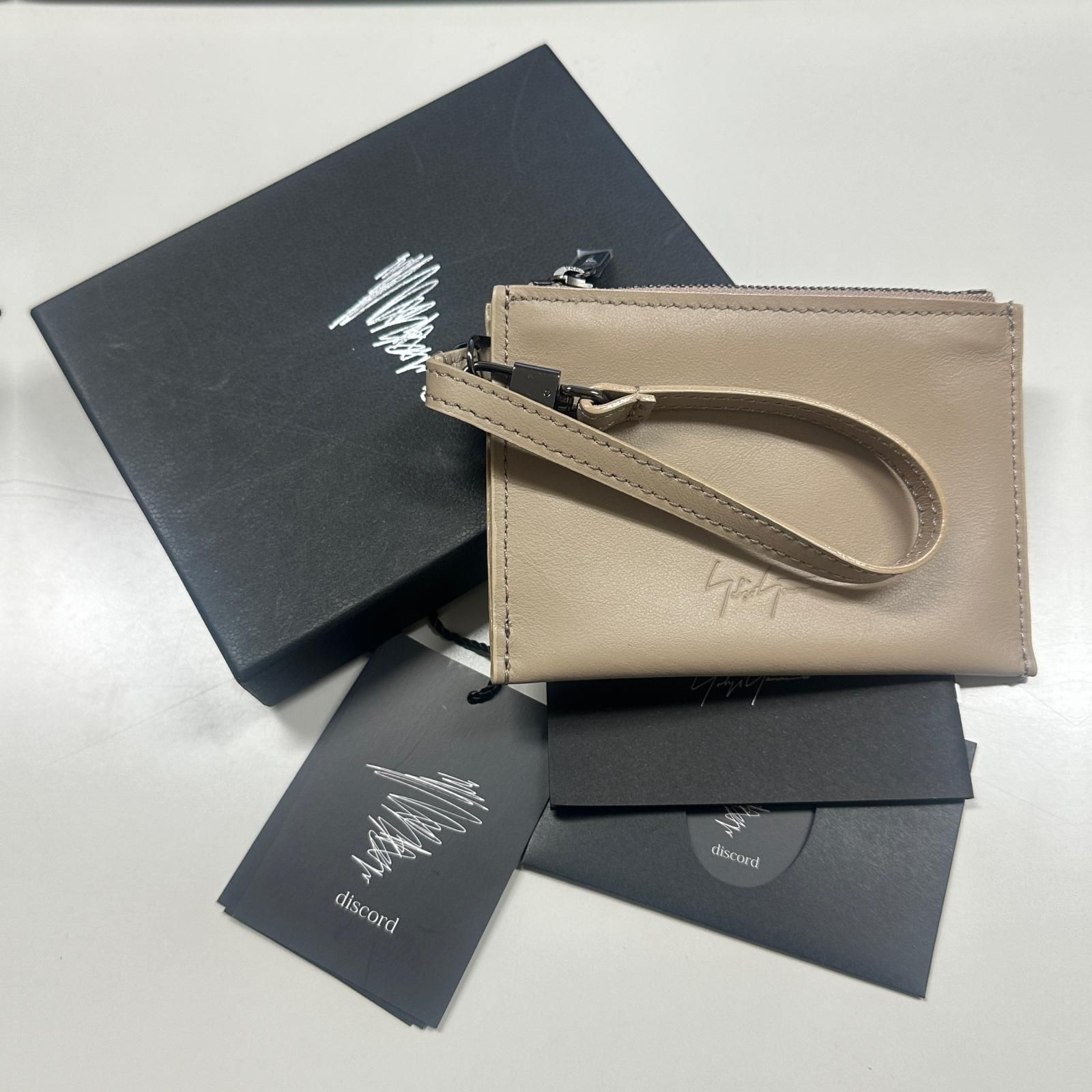 参考上代28600円 未使用 discord Yohji Yamamoto key wallet ケース ポーチ ディスコード ヨウジヤマモト DO-A86-707-3-02  グレージュ F （17652M） 参考上代28600円 未使用 discord Yohji Yamamoto key wallet コイン