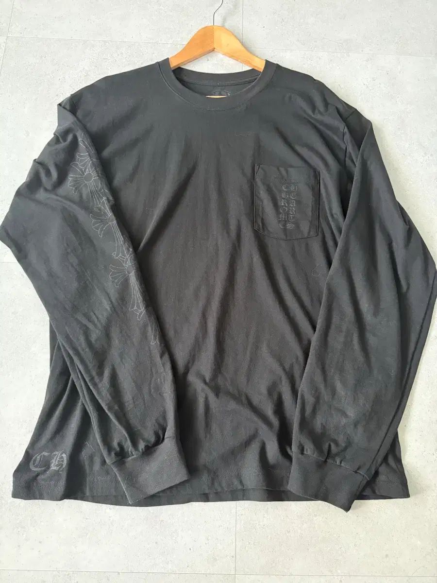 XL CHROME HEARTS クロムハーツ マイアミ Vertical ロゴ ロングスリーブ Tシャツ ブラック