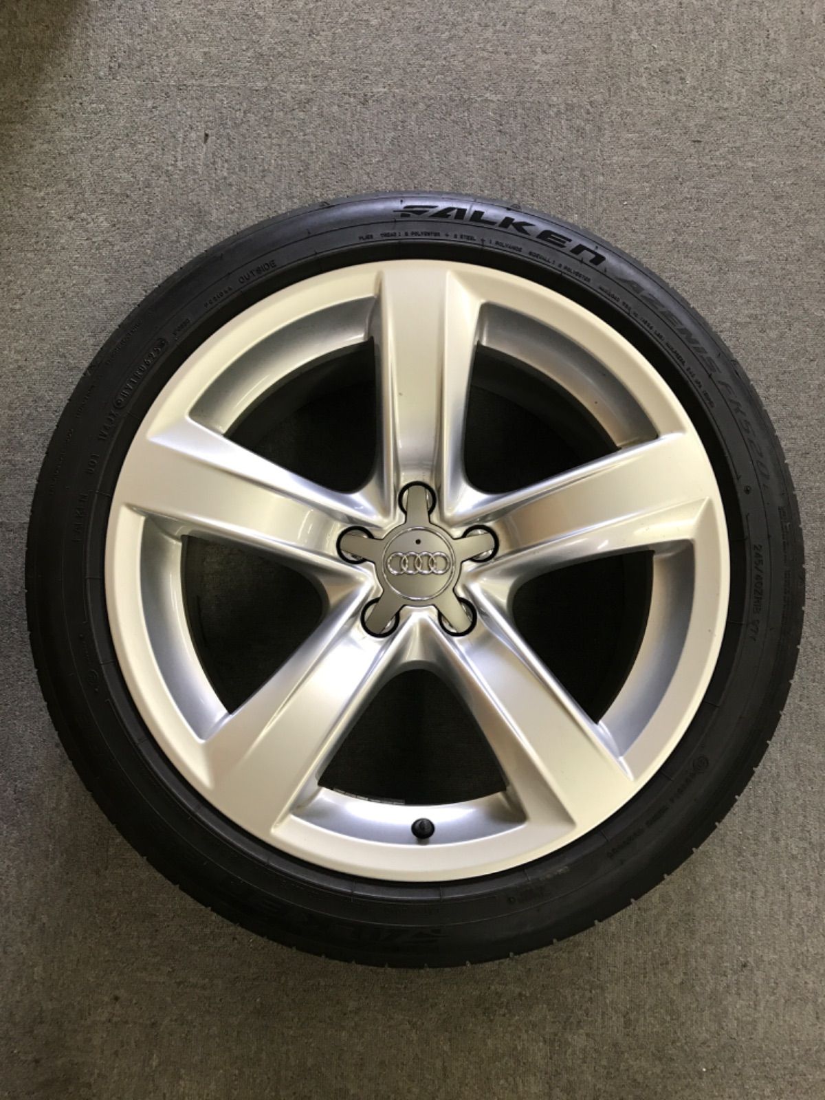 【アウディ】A5！　245/40R18　18インチホイール＆夏タイヤ4本セット（ファルケン AZENIS FK520L）タイヤ　アルミホイール　セット品　中古　現状販売