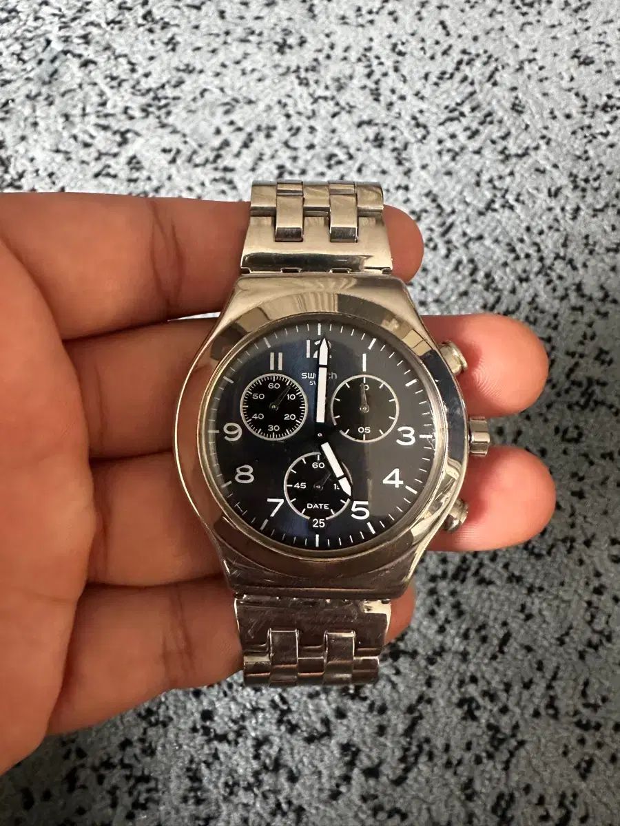 SWATCH スウォッチ メンズ クロノグラフ 銀色