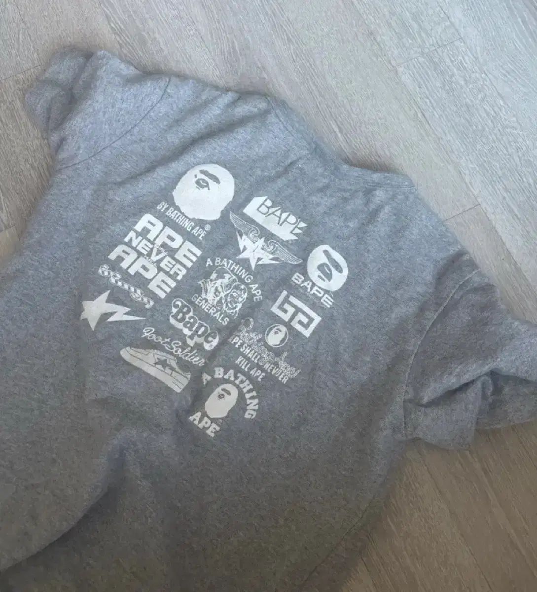 A BATHING APE アベイシングエイプ キッズ 半袖Tシャツ 130