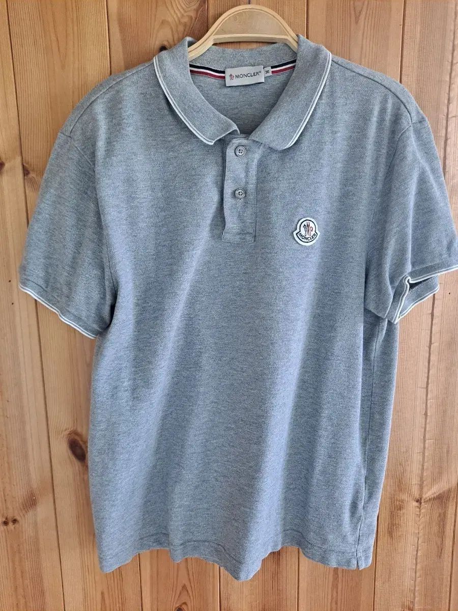 正規品 MONCLER モンクレール 3本線 ライニング ロゴ カラーTシャツ グレー (Mサイズ)