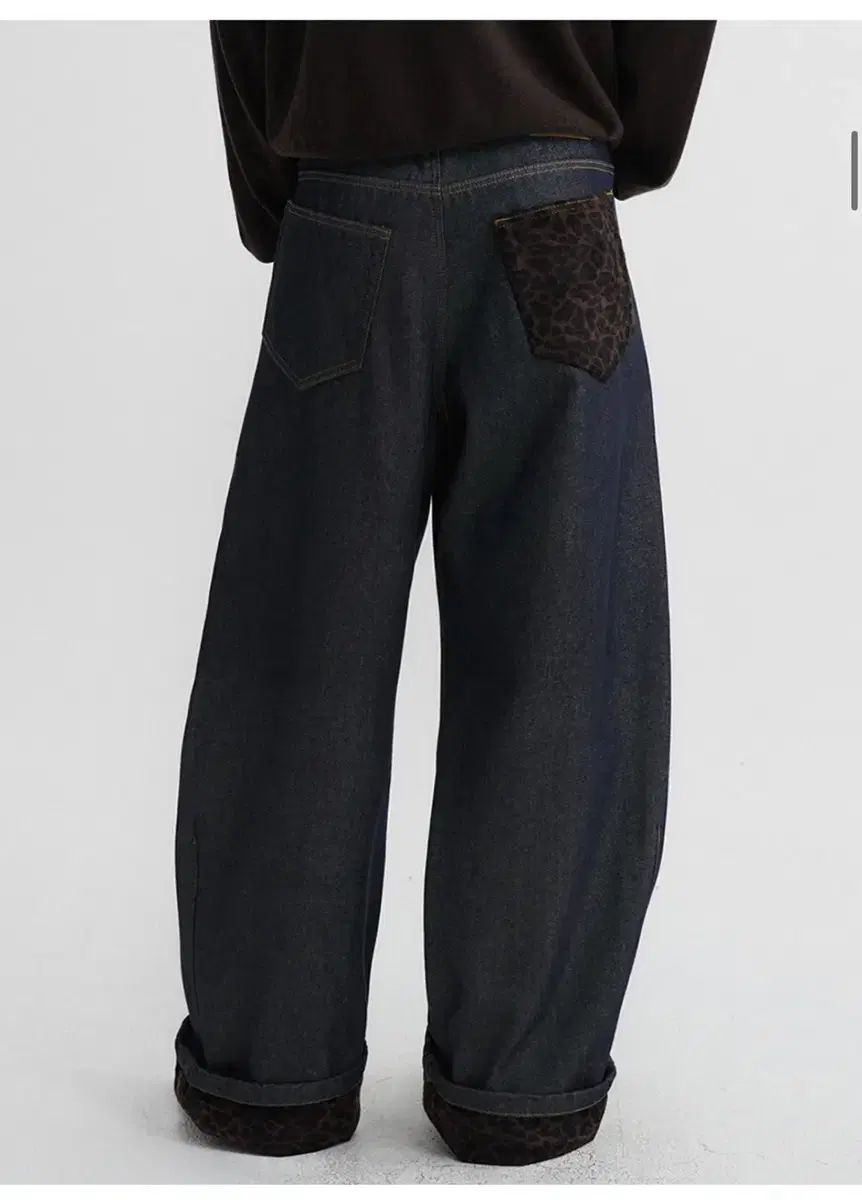 ディーアンドエスアール dnsr (ディーアンサー) ヒョウ柄 レオパード ヘム ワイド デニム パンツ Indigo M