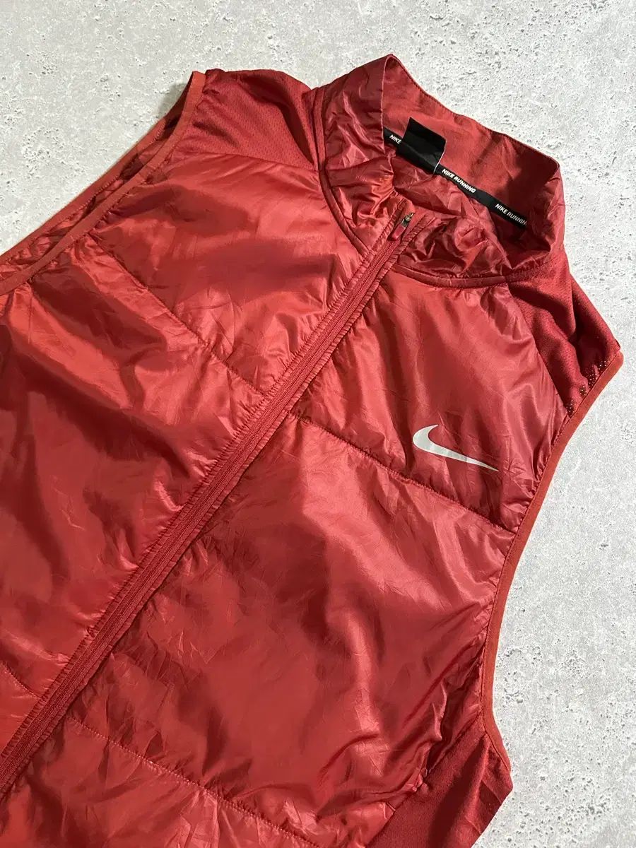 NIKE ナイキ ランニング レッド BEST ベスト／091