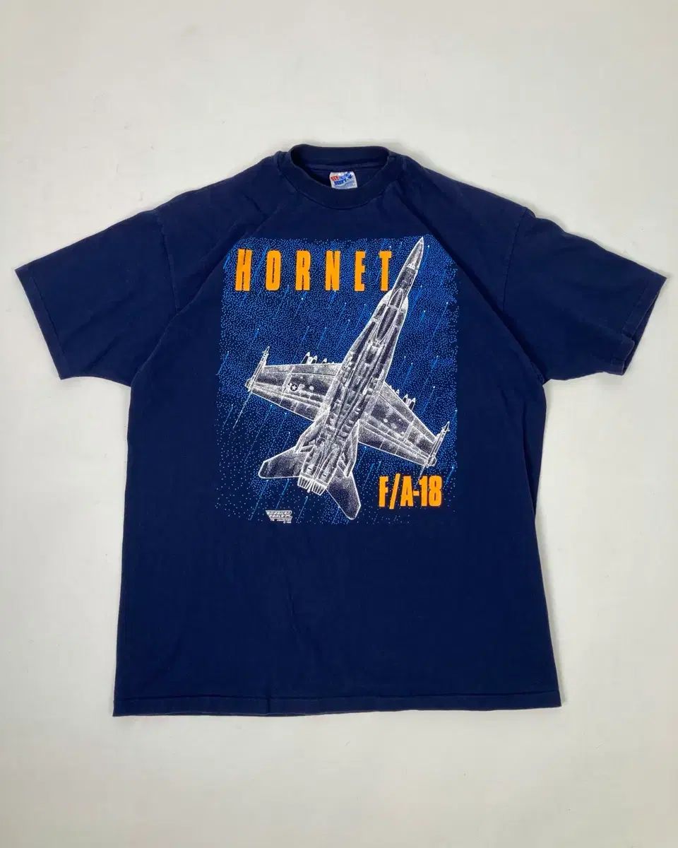 90s Blackbird F/A-18 Hornet Tee (ネイビー)