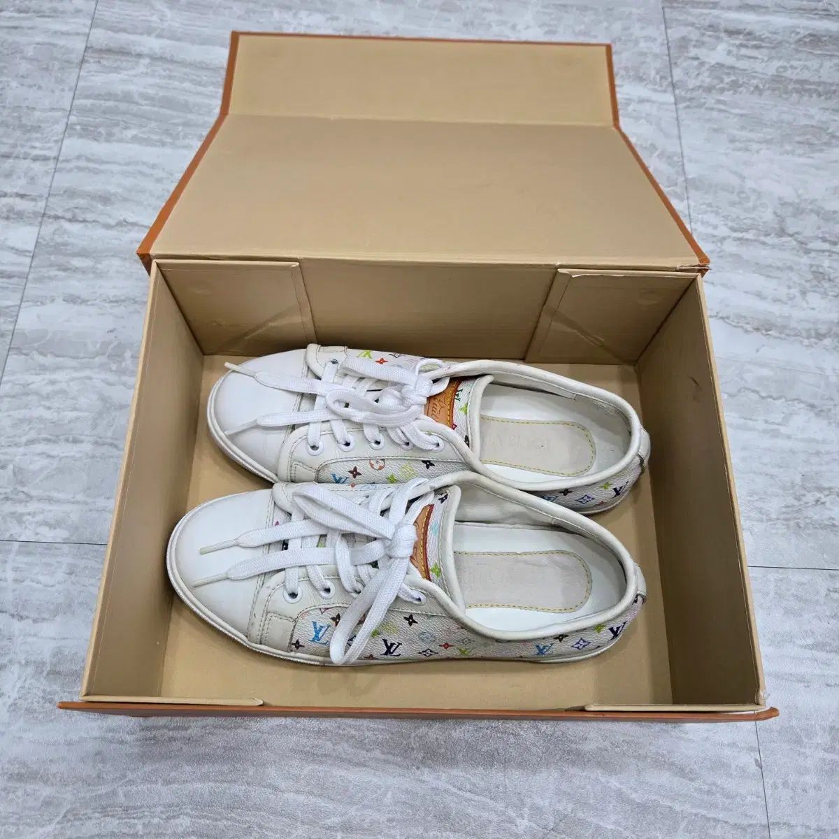 正規品 Louis Vuitton ルイヴィトン スニーカー