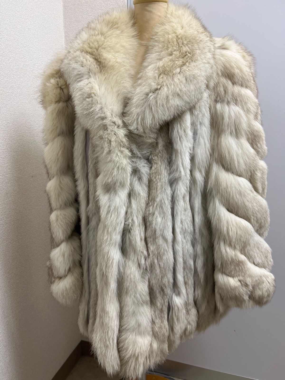 SAGA FOX フォックス 毛皮コート C20260730 い36