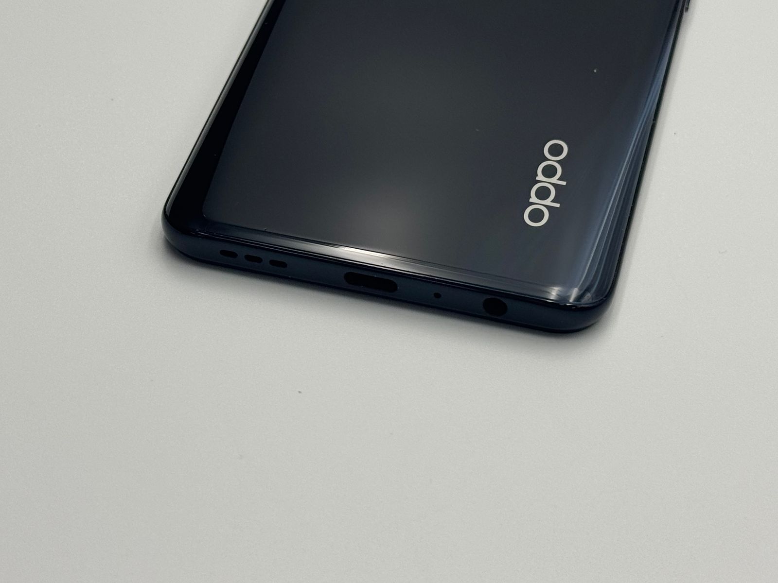 中古B】OPPO Reno3 A ブラック SIMフリー - メルカリ