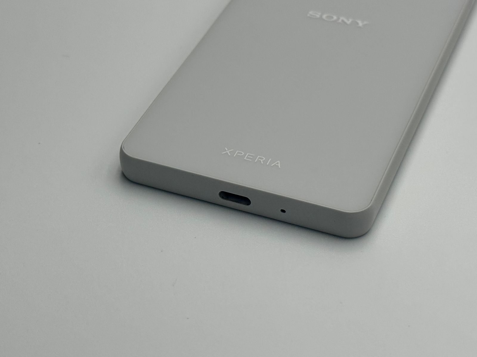 中古A】Xperia 10 VI SO-52E ホワイト SIMフリー 白ロム 【公式通販】